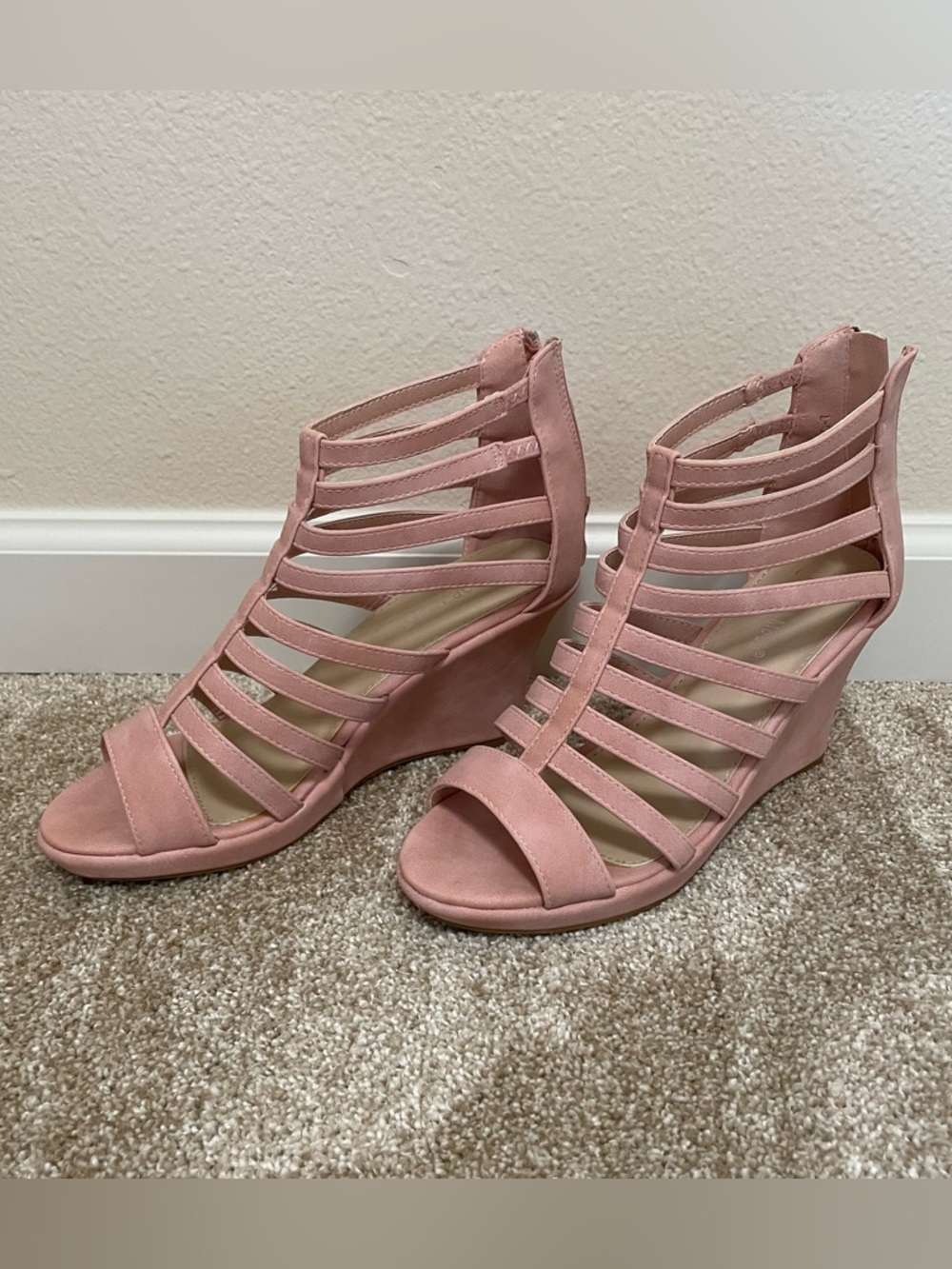 Top Moda Pink 8 Strappy Wedge Heel Zipper Elastic Faux Suede Summer Spring Cute